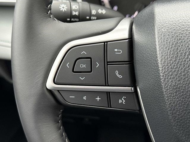 Used 2026 Toyota Highlander XLE image 25