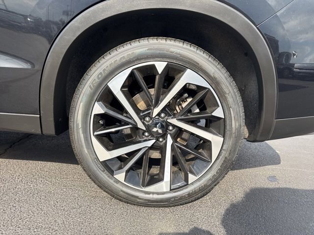 Used 2024 Mitsubishi Outlander AWD image 23