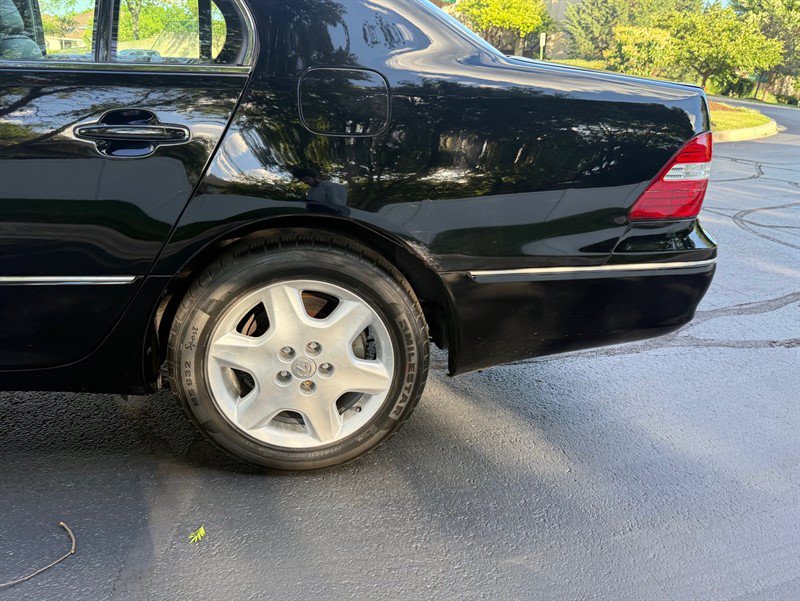 Used 2004 Lexus LS 430 RWD image 27
