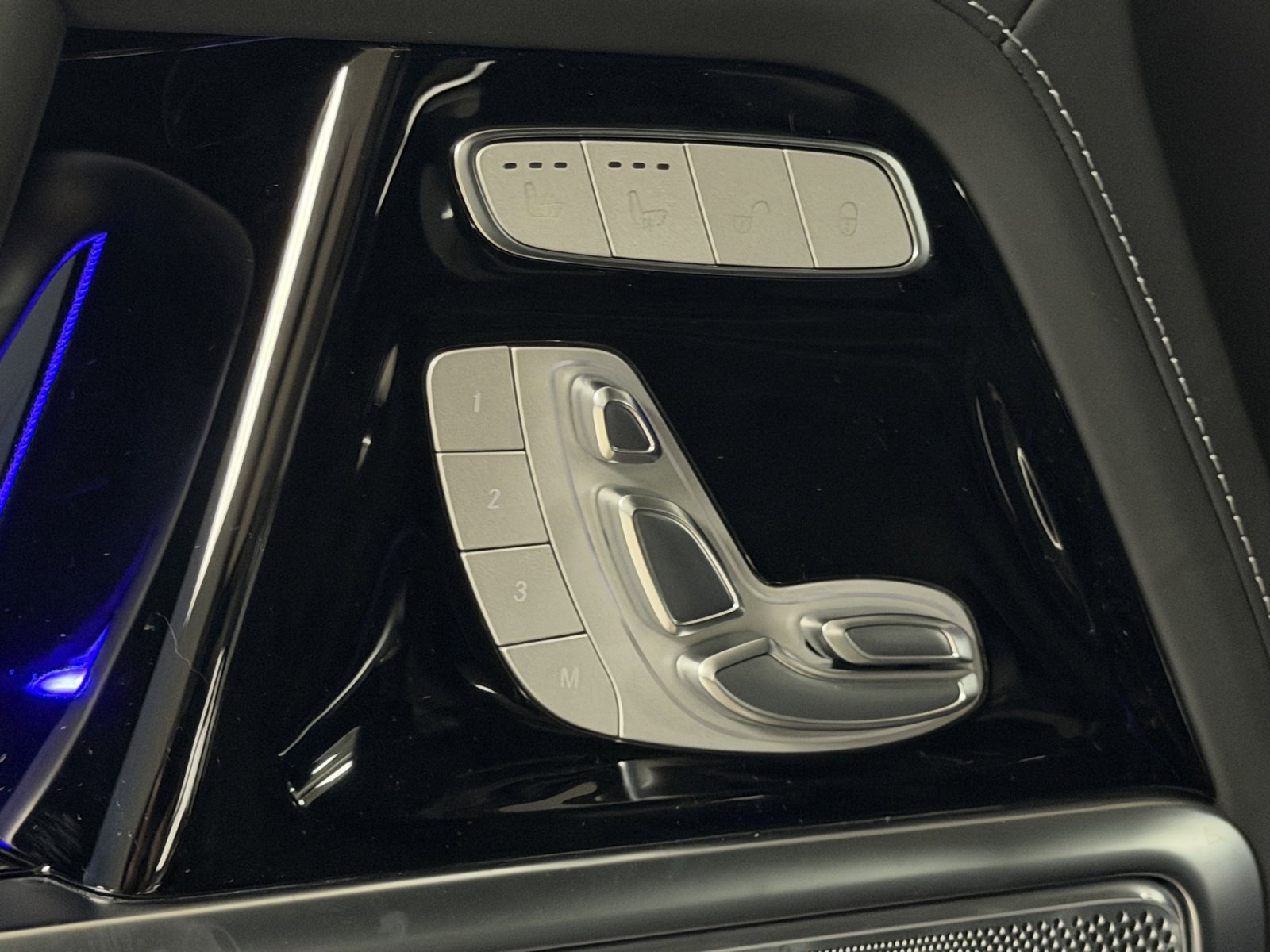 New 2026 Mercedes-Benz G 63 AMG 4MATIC image 17