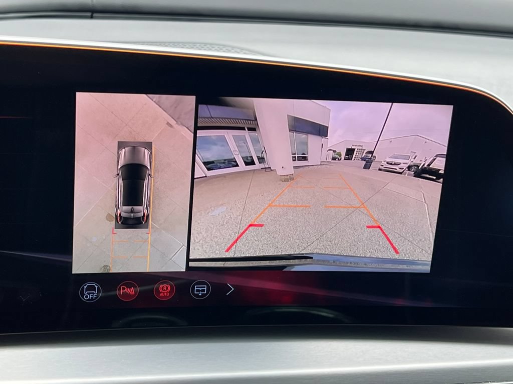 Certified 2026 Cadillac Lyriq V AWD/4WD image 27