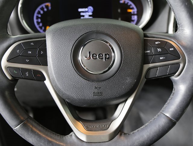 Used 2018 Jeep Grand Cherokee Limited image 12