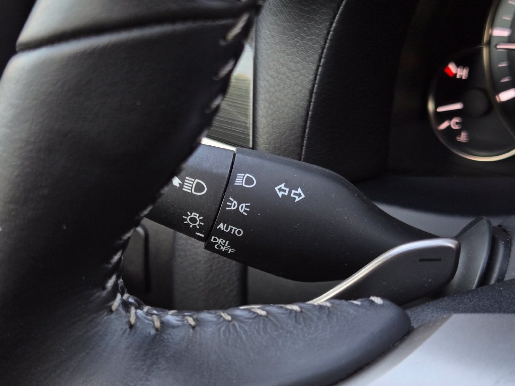 Used 2016 Lexus GS 200t w/ Premium Package RWD image 34