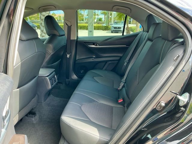 Used 2023 Toyota Camry XLE w/ Navigation Package image 9