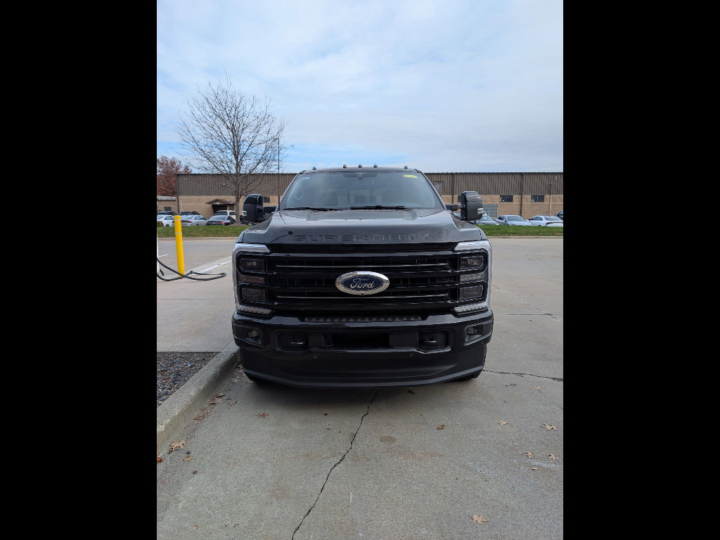 New 2026 Ford F250 Platinum AWD/4WD image 2