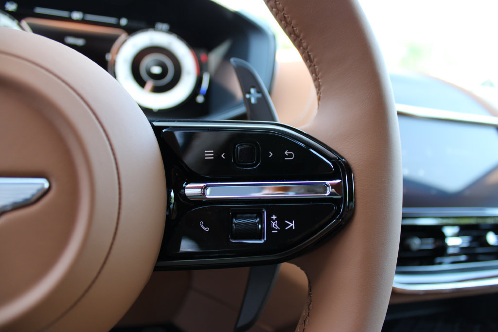 New 2026 Aston Martin DBX 707 AWD/4WD image 14
