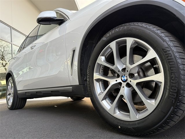 Used 2021 BMW X5 xDrive40i w/ Premium Package 2 image 10