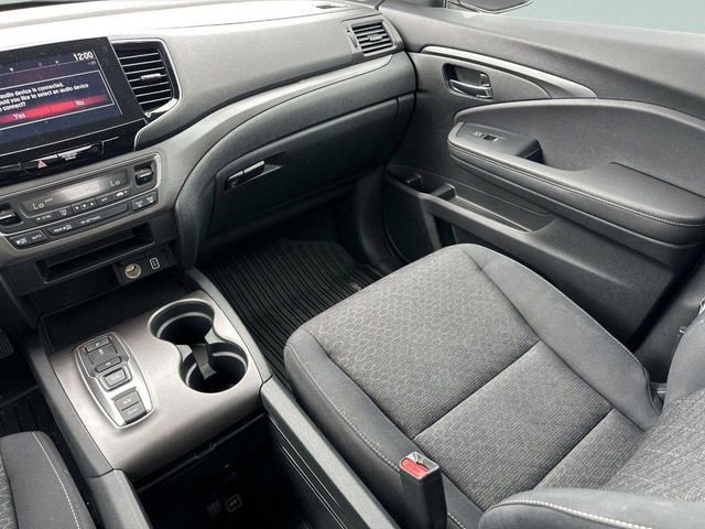 Used 2023 Honda Ridgeline Sport image 14