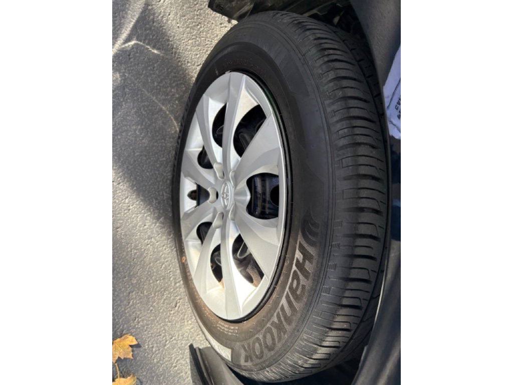 Used 2024 Toyota Corolla LE image 22