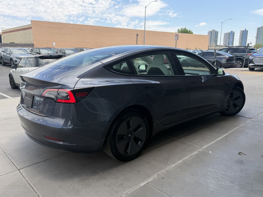 Used 2023 Tesla Model 3 Standard Range RWD image 4