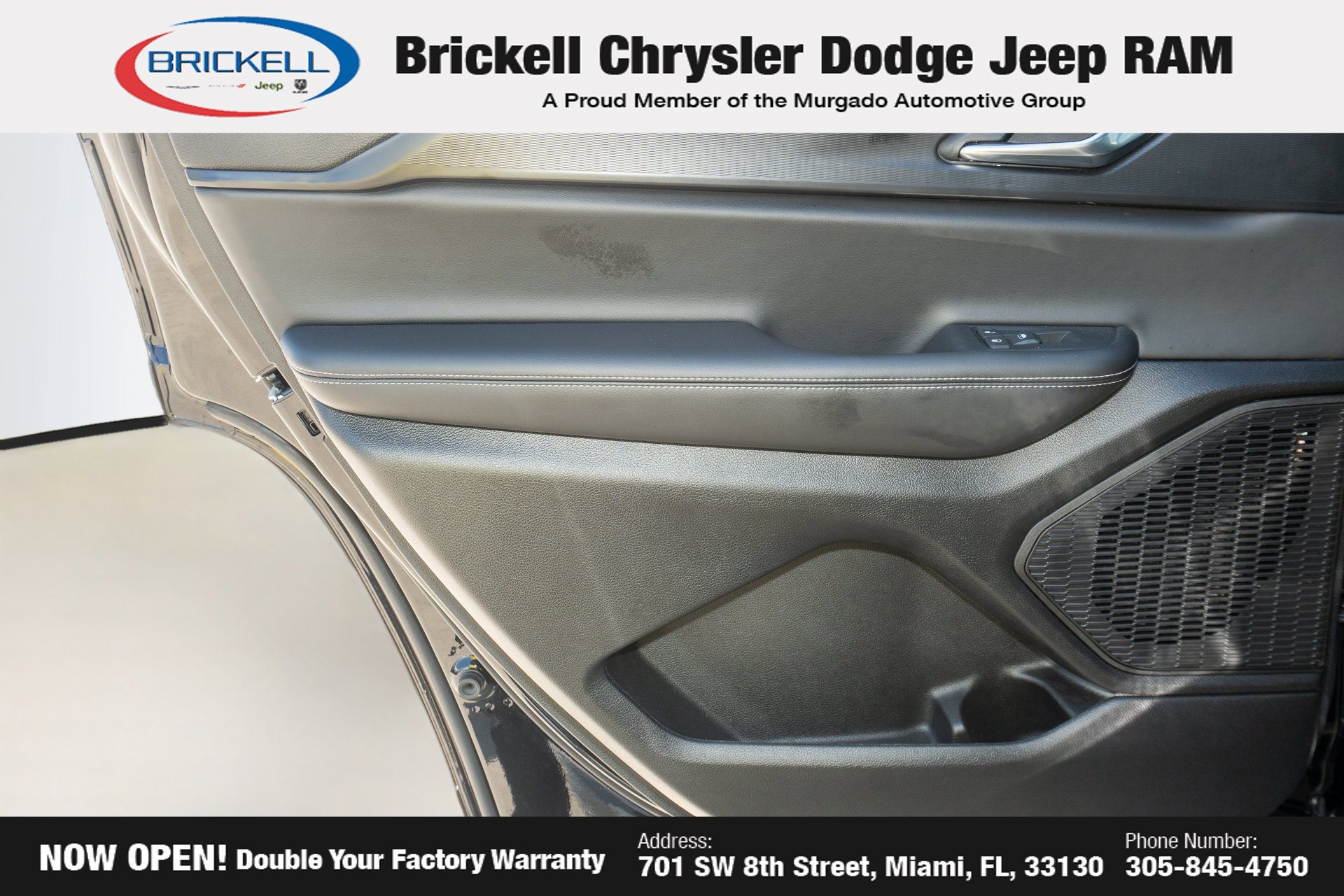 Used 2025 Jeep Grand Cherokee L Altitude AWD/4WD image 16