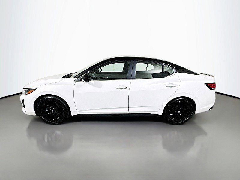 Used 2025 Nissan Sentra SR w/ Midnight Edition FWD image 4