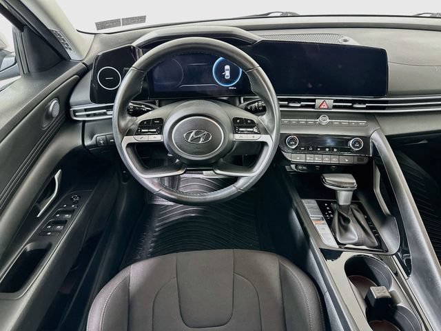 Certified 2023 Hyundai Elantra SEL w/ Convenience Package FWD image 27