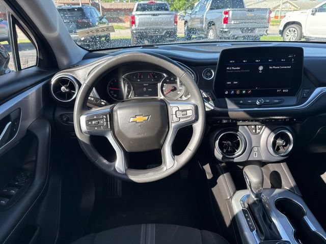 Used 2025 Chevrolet Blazer LT AWD/4WD image 19