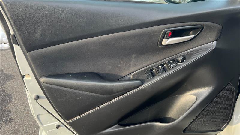 Used 2019 Toyota Yaris LE FWD image 16