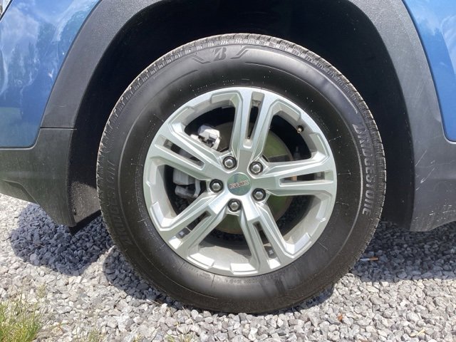 Used 2024 GMC Terrain SLE image 16