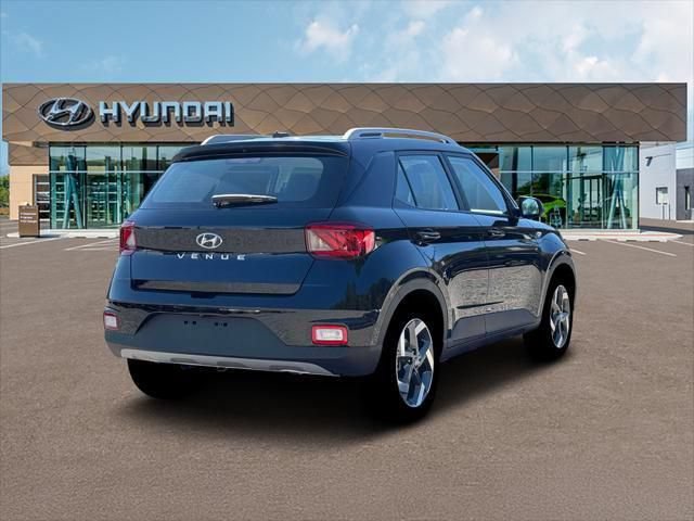New 2026 Hyundai Venue SEL FWD image 7