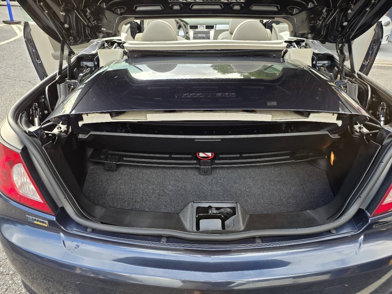 Used 2008 Chrysler Sebring Touring w/ Special Touring Group FWD image 18