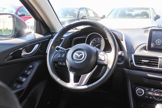 Used 2014 MAZDA MAZDA3 i Touring w/ Technology Package FWD image 19