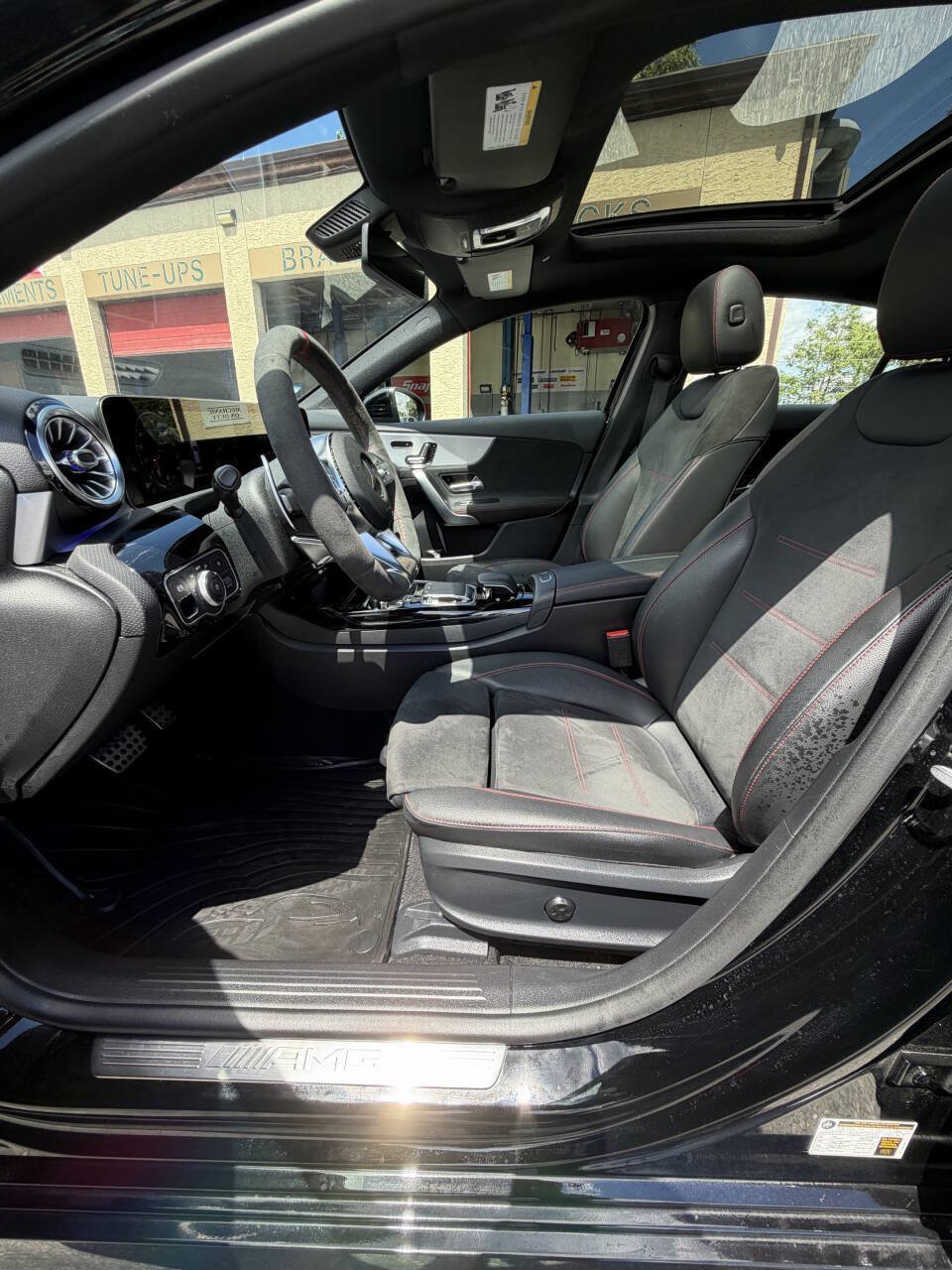 Used 2020 Mercedes-Benz A 35 AMG 4MATIC image 33