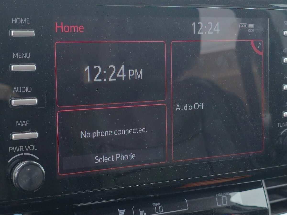 Used 2021 Toyota Sienna LE image 17