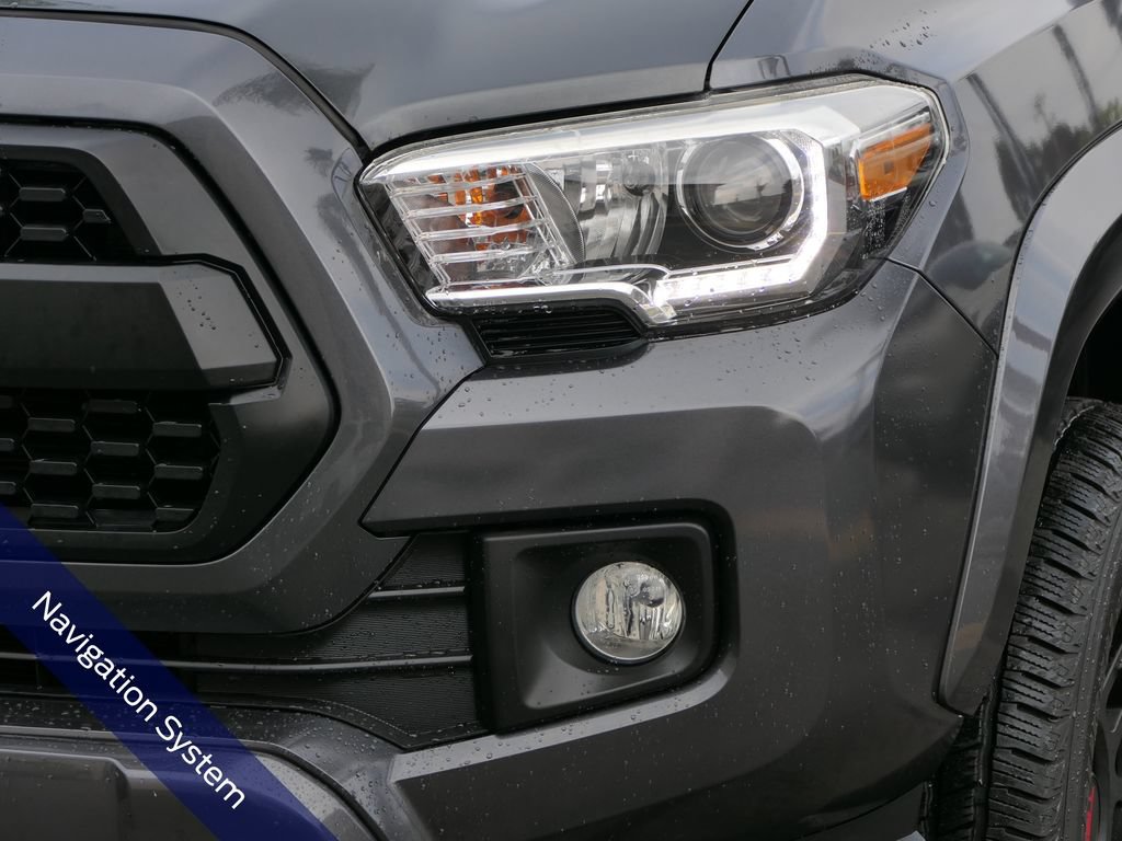 Used 2018 Toyota Tacoma TRD Sport w/ TRD Premium Sport Package RWD image 10