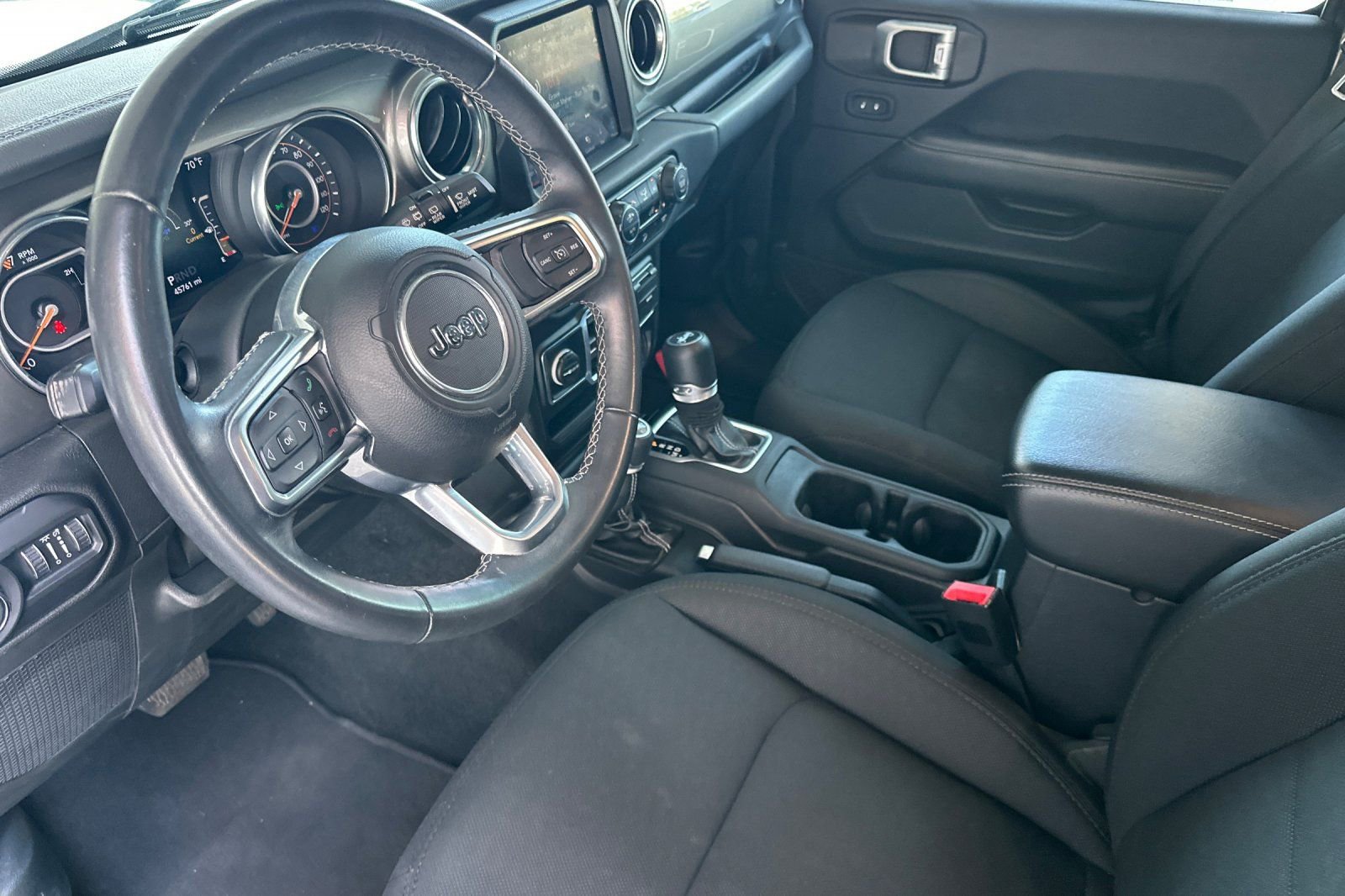 Used 2019 Jeep Wrangler Unlimited Sahara image 10