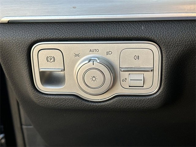 Used 2024 Mercedes-Benz GLE 450e 4MATIC image 17