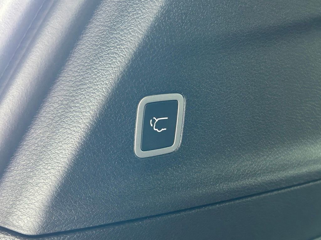 New 2026 Chrysler Pacifica Limited w/ S Appearance Package image 34