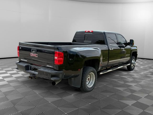 Used 2018 GMC Sierra 3500 Denali w/ Duramax Plus Package AWD/4WD image 5