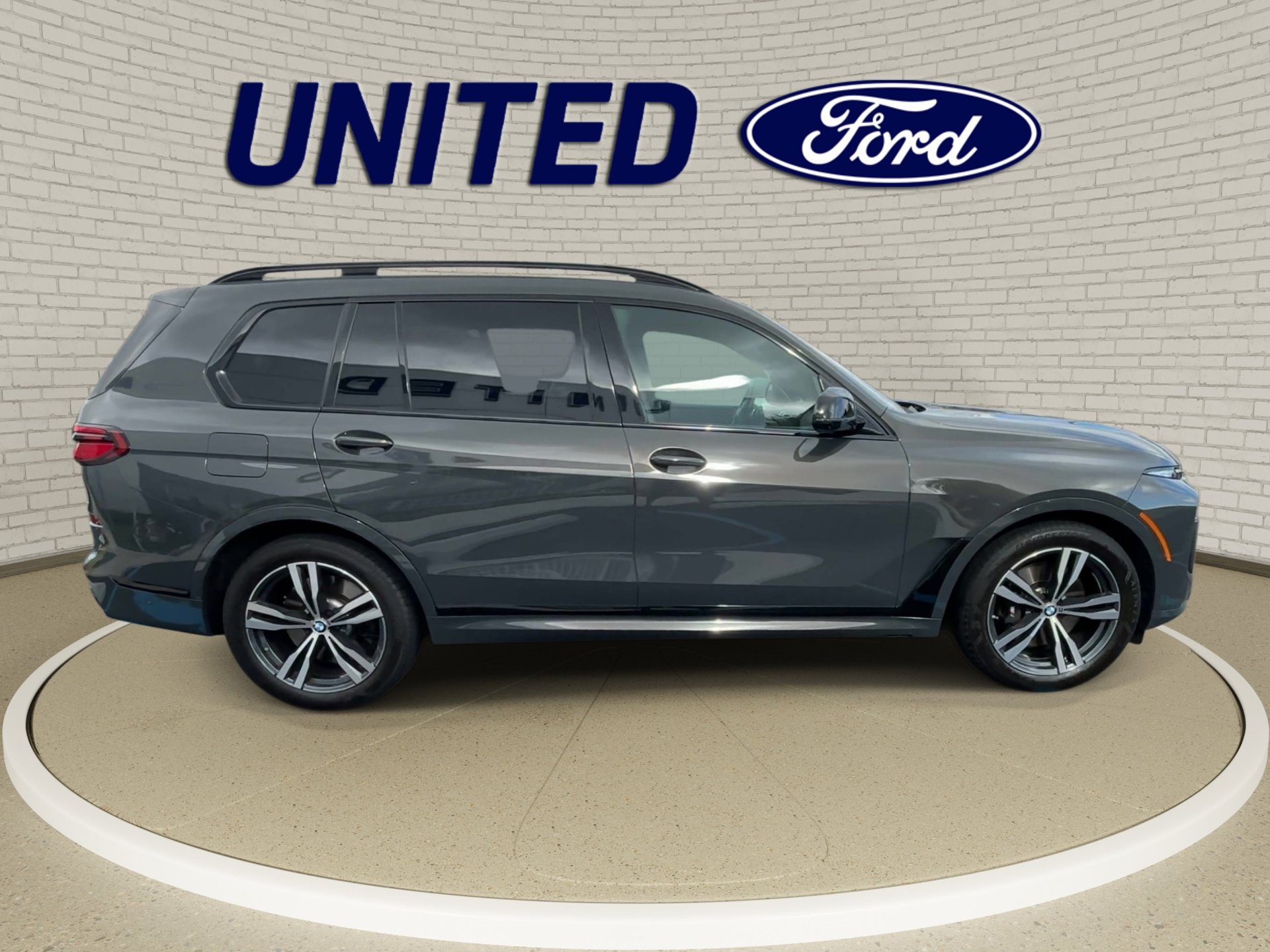 Used 2026 BMW X7 M60i w/ Executive Package AWD/4WD image 9