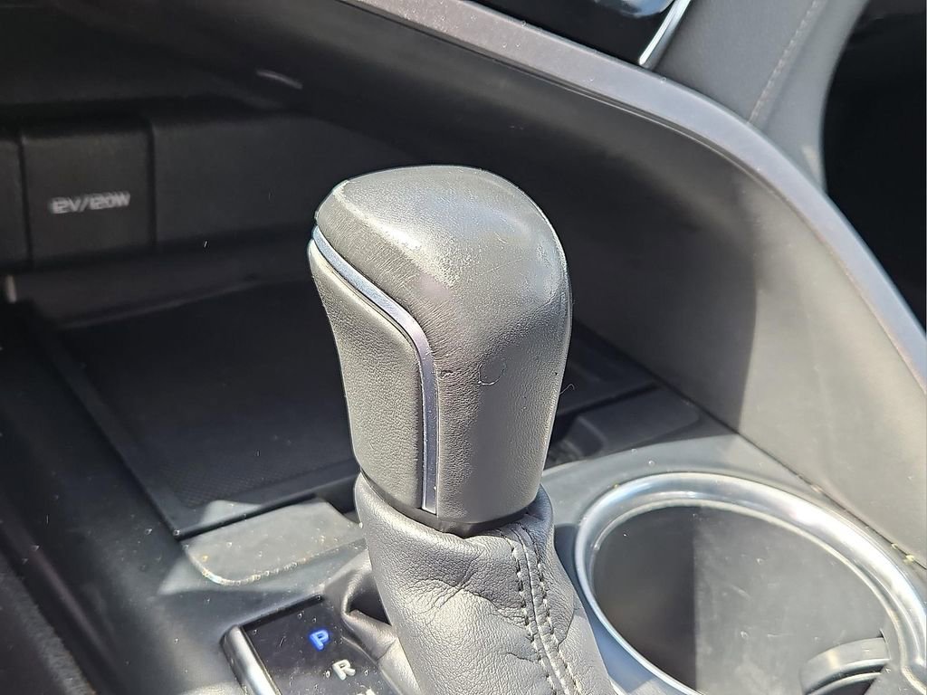 Used 2018 Toyota Camry XSE FWD image 14