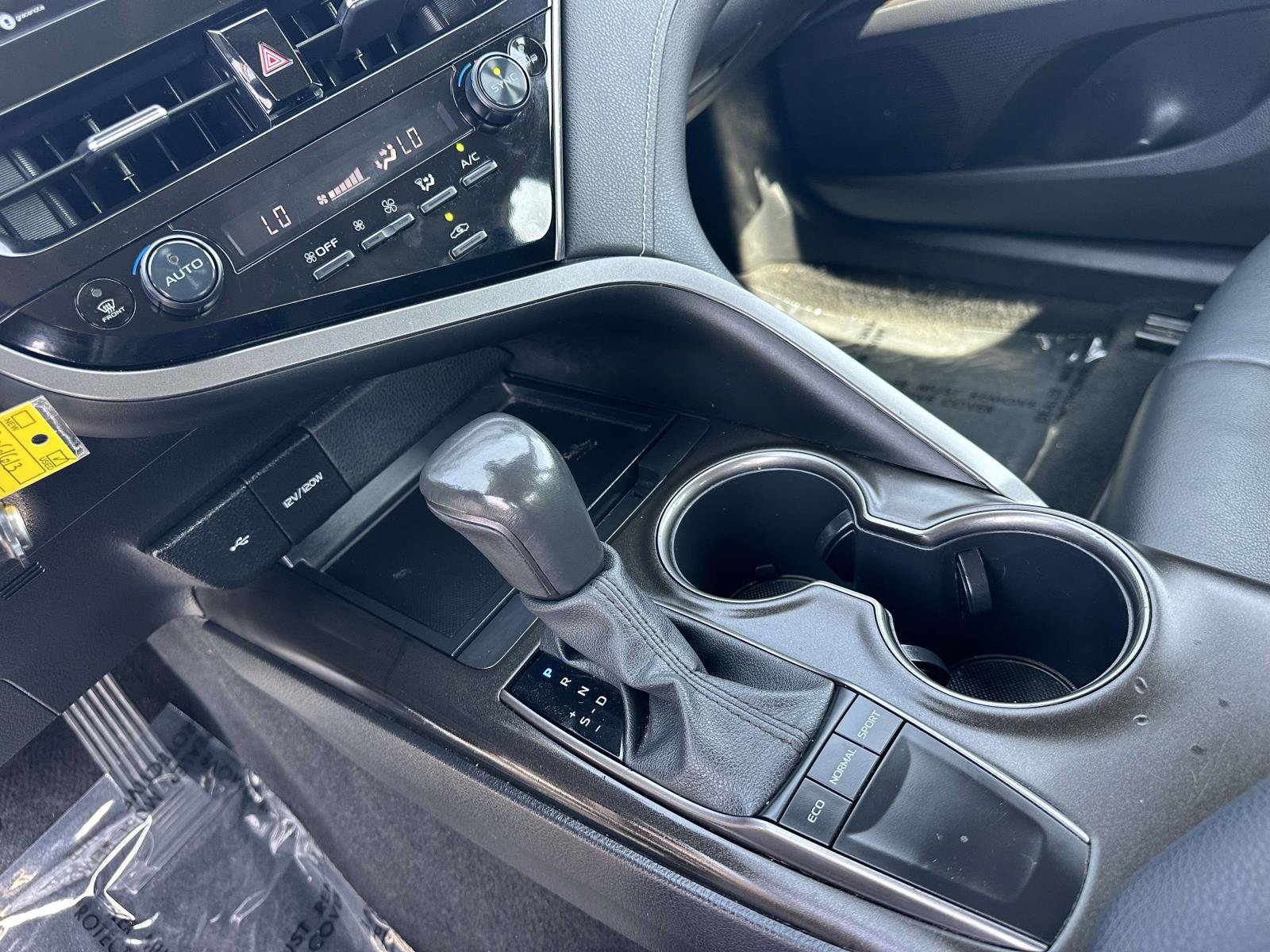 Used 2024 Toyota Camry SE FWD image 16