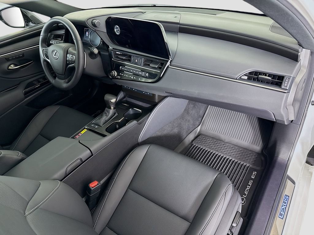 Certified 2025 Lexus ES 300h w/ Premium Package FWD image 17