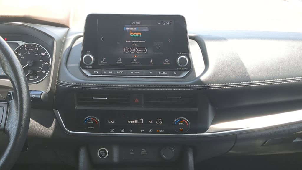 Certified 2023 Nissan Rogue SV FWD image 13