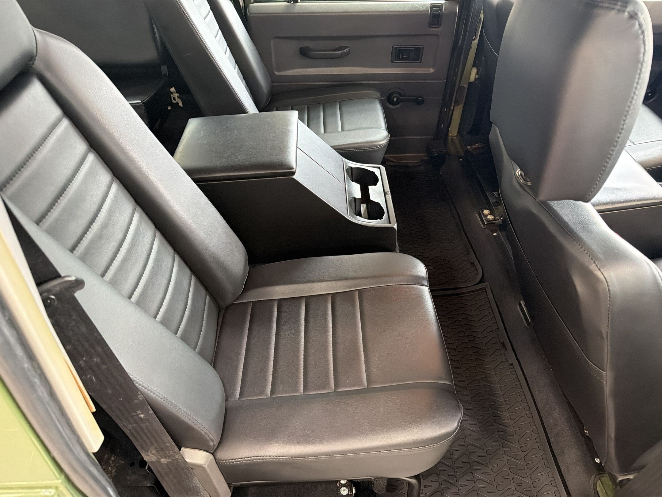Used 1994 Land Rover Defender 90 image 26