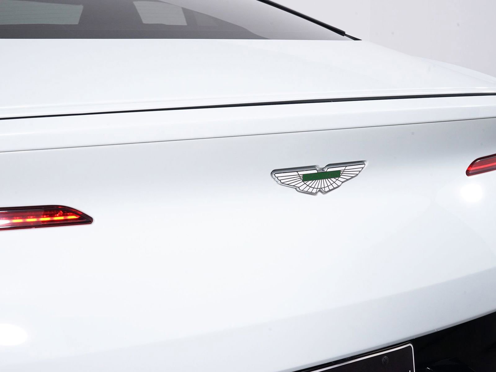 Used 2018 Aston Martin DB11 V12 image 29