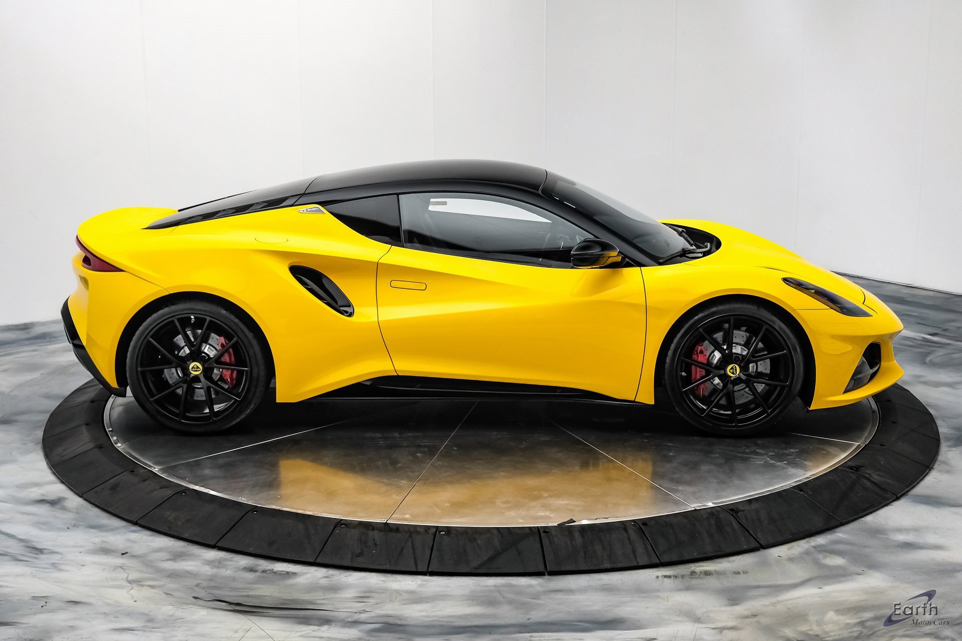 Used 2024 Lotus Emira First Edition image 20