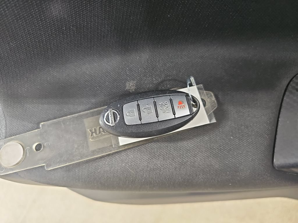 Used 2021 Nissan Versa SV FWD image 39