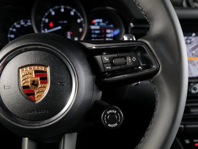 Certified 2026 Porsche Macan AWD/4WD image 22