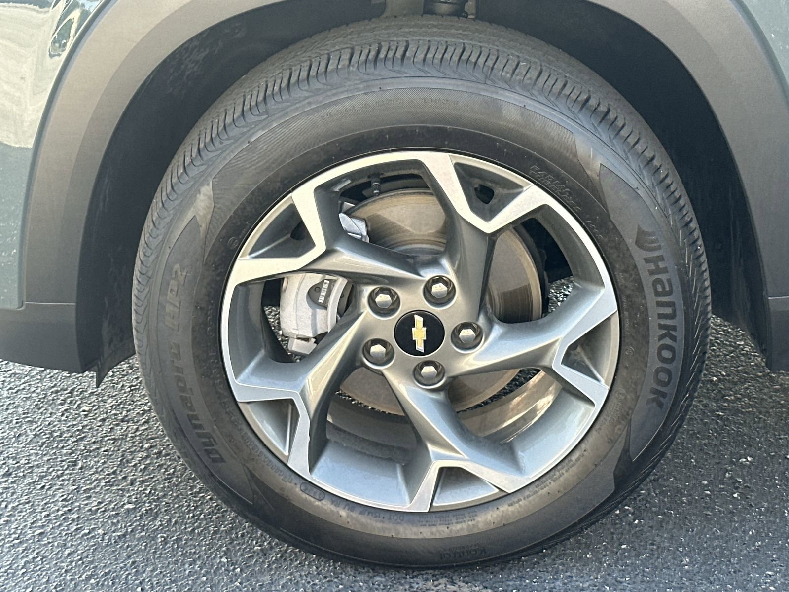 Used 2025 Chevrolet Trax LT image 13