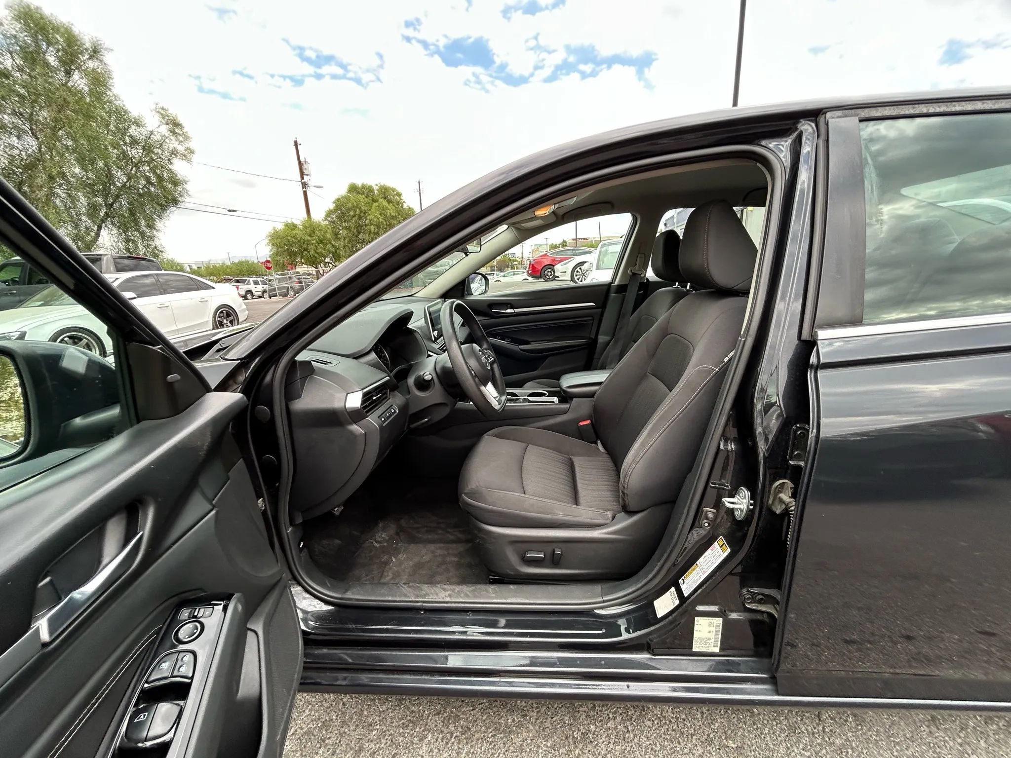 Used 2021 Nissan Altima 2.5 SV image 9