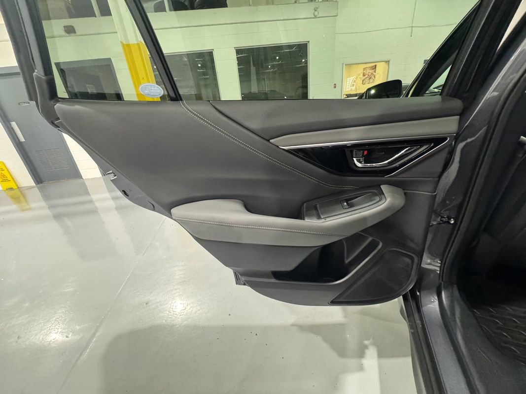 Used 2023 Subaru Outback Onyx Edition image 30