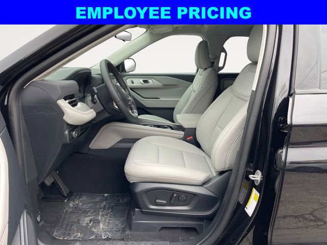 New 2026 Ford Explorer Active w/ Active Comfort Package AWD/4WD image 9