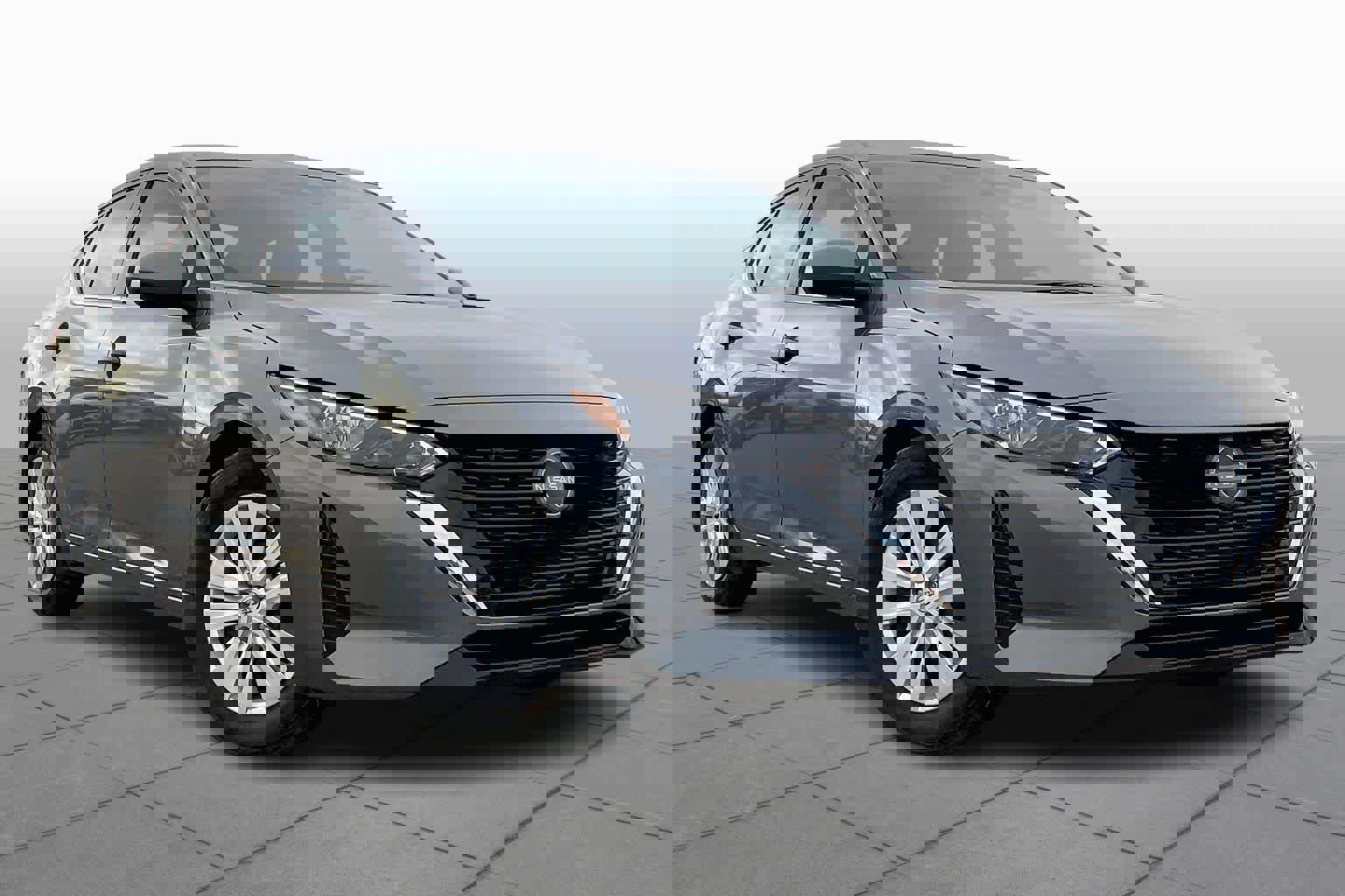 Used 2024 Nissan Sentra S image 2