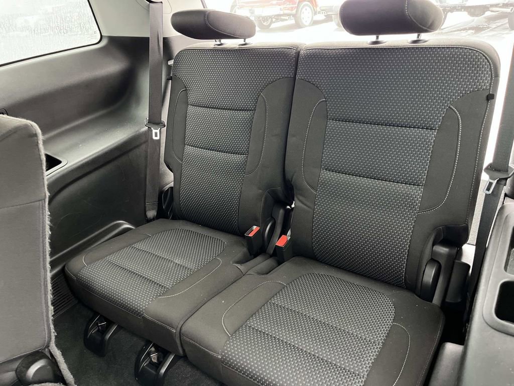 Used 2020 GMC Acadia SLE w/ Driver Convenience Package image 17