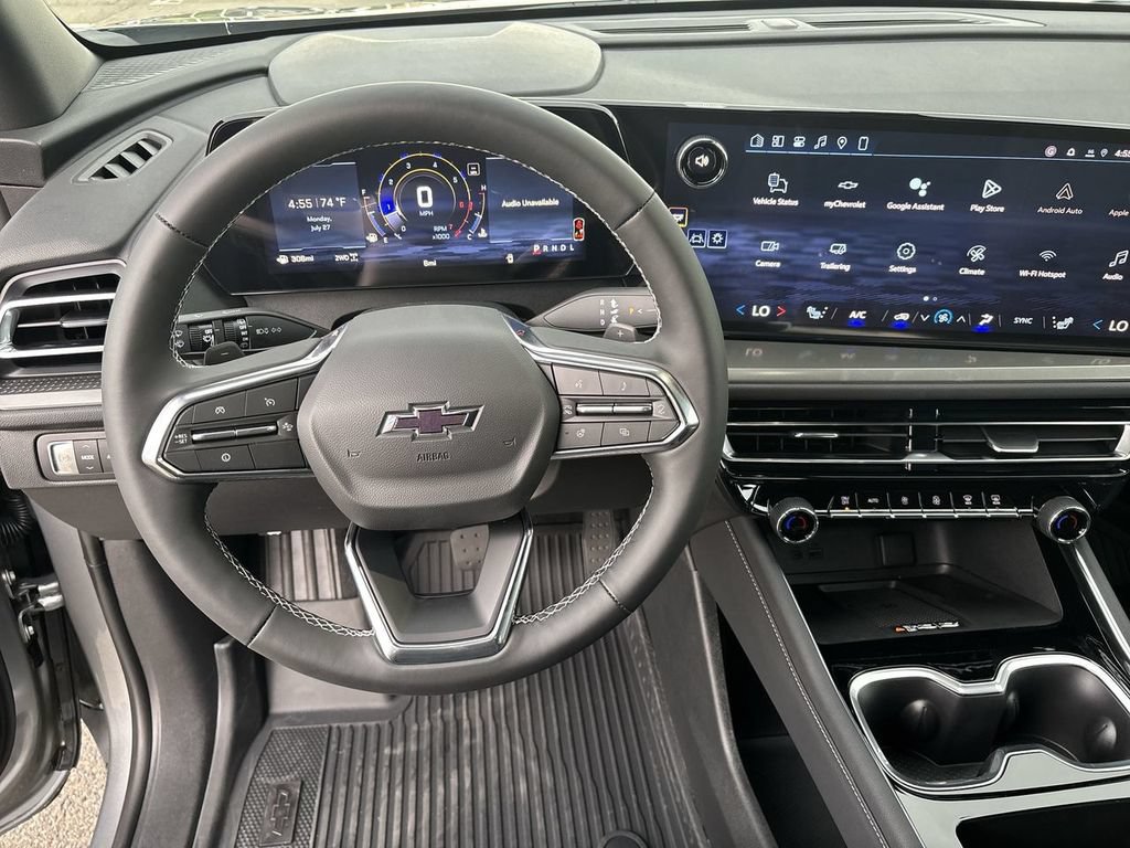 New 2026 Chevrolet Traverse LT w/ Midnight/Sport Edition AWD/4WD image 13