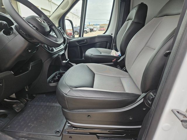 Used 2026 RAM ProMaster 2500 w/ Convenience Group FWD image 13