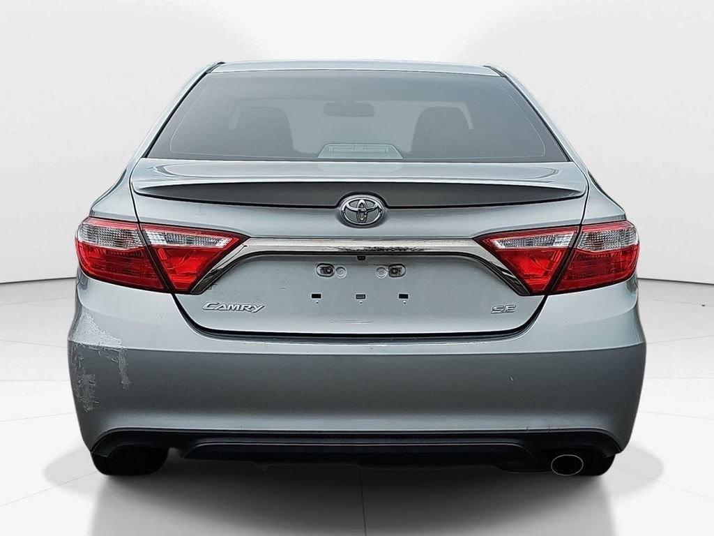 Used 2016 Toyota Camry SE FWD image 7
