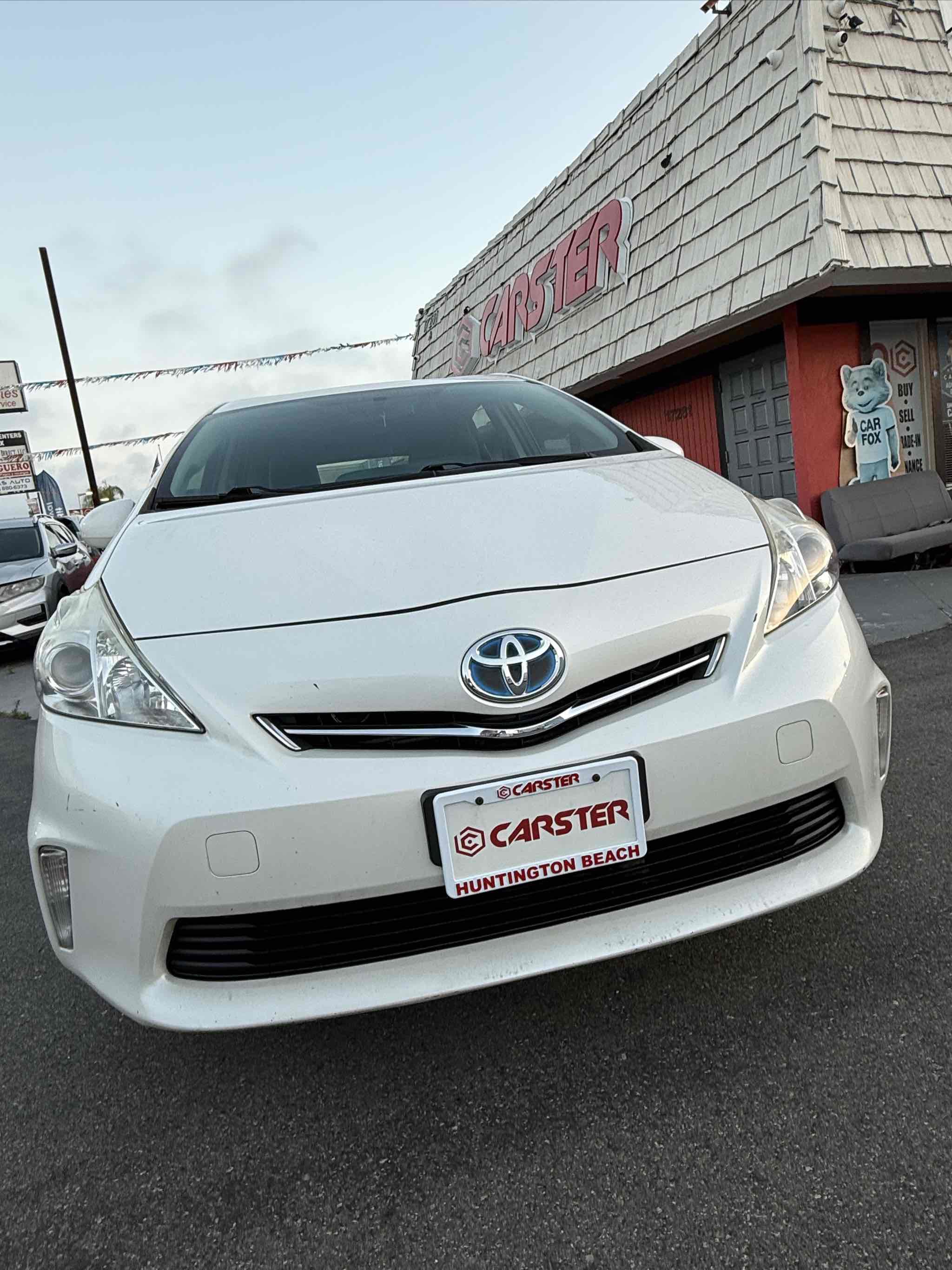 Used 2014 Toyota Prius V Two FWD image 18